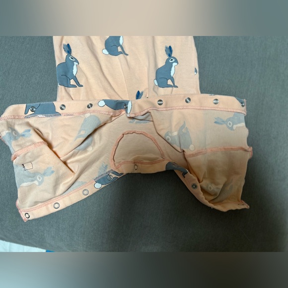 Tea Collection Ruffle Shoulder Romper - Picture 5 of 6